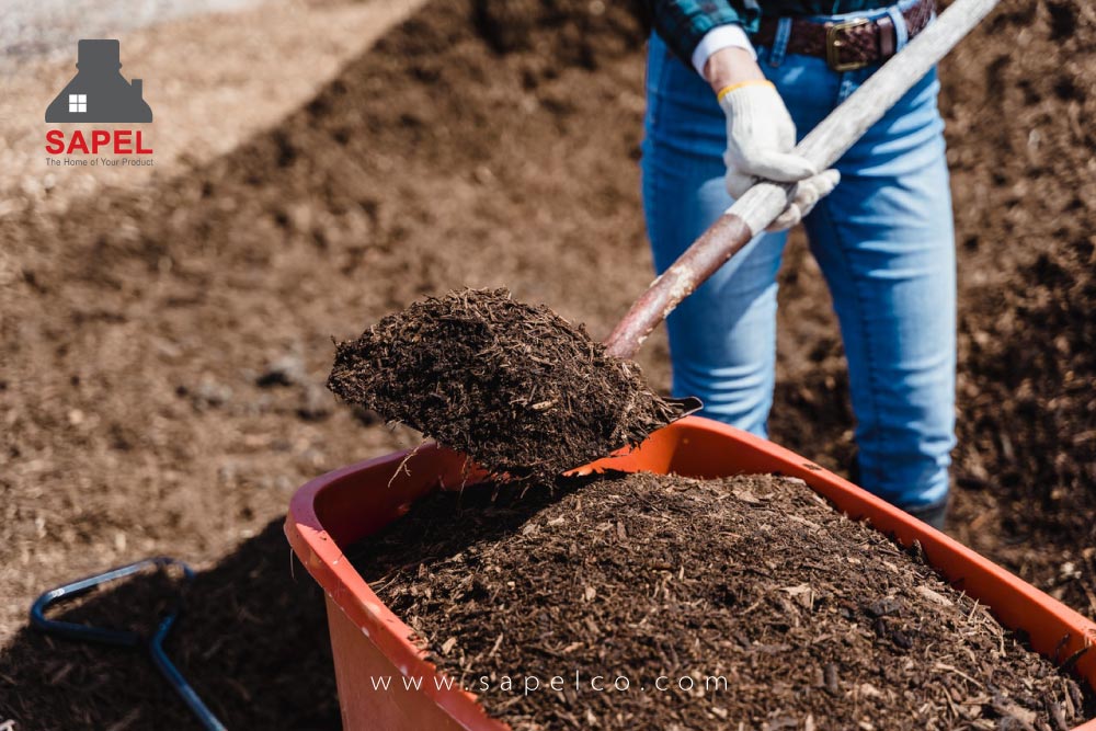 کود کمپوست یکی از مفیدترین متریال‌های لازم جهت تقویت خاک است و مورد تایید بسیاری از سازمان‌های مرتبط و کارشناسان خبره قرار گرفته است