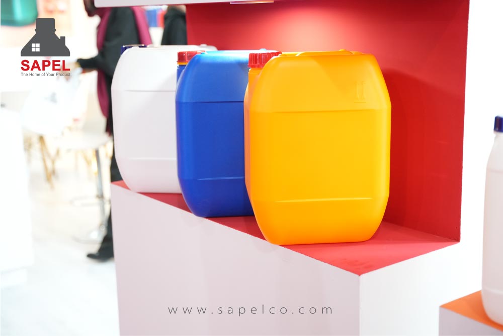 گالن 20 لیتری در نمایشگاه ساپل برای سفید کننده ها و نگهداری انواع مواد